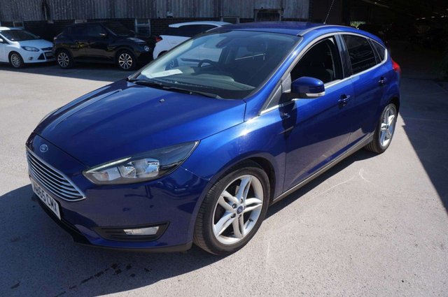 2015 FORD FOCUS 1.0T EcoBoost Zetec Hatchback 5dr Petrol Manual Euro 6 (s/s) (125 ps) - Photo 3