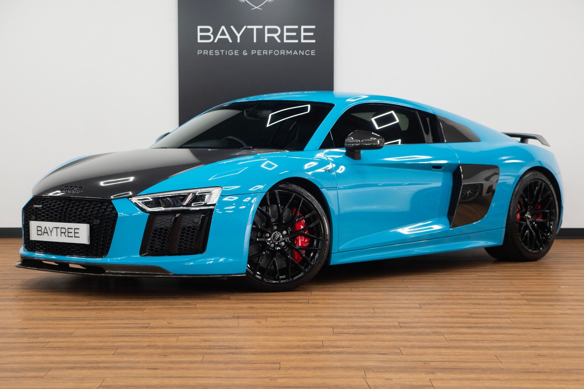 USED 2018 10 AUDI R8 5.2 FSI V10 Plus Coupe  