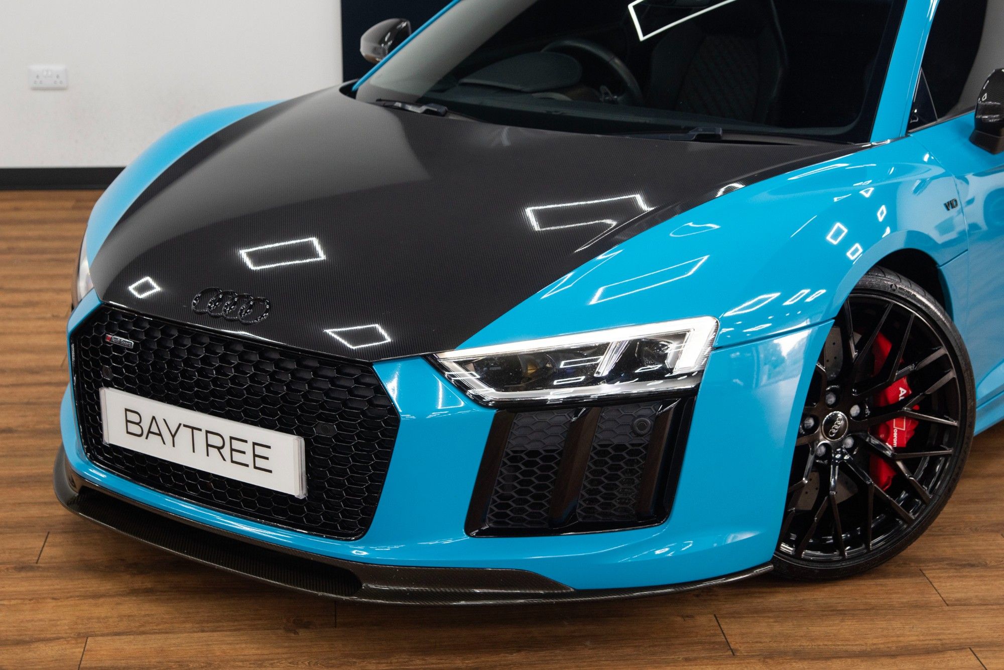 USED 2018 10 AUDI R8 5.2 FSI V10 Plus Coupe  