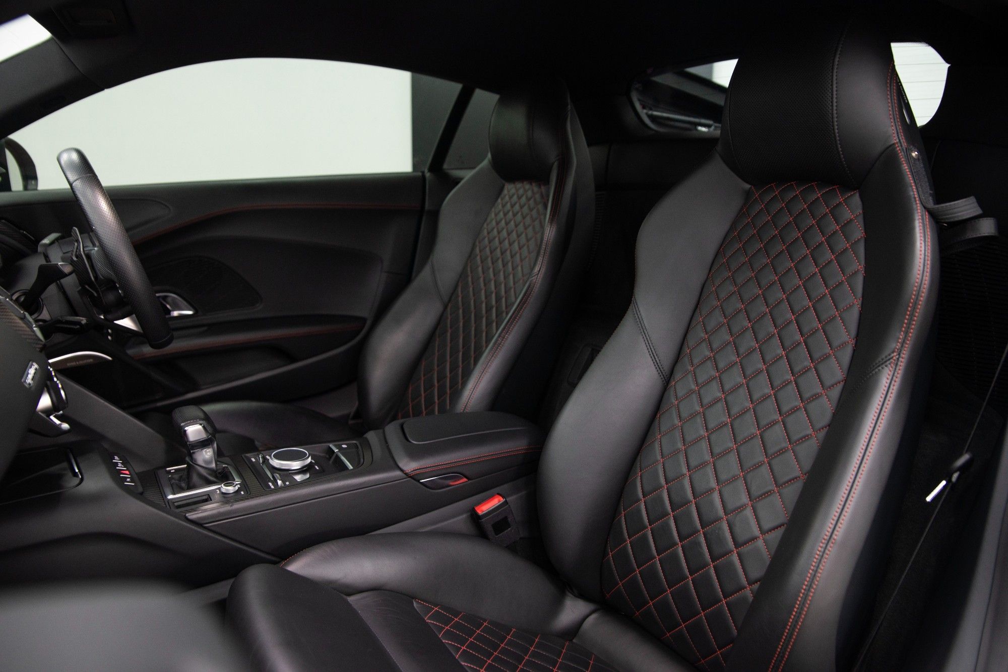 USED 2018 10 AUDI R8 5.2 FSI V10 Plus Coupe  