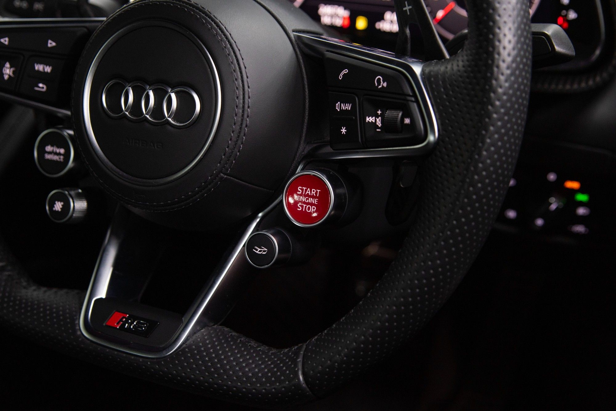 USED 2018 10 AUDI R8 5.2 FSI V10 Plus Coupe  