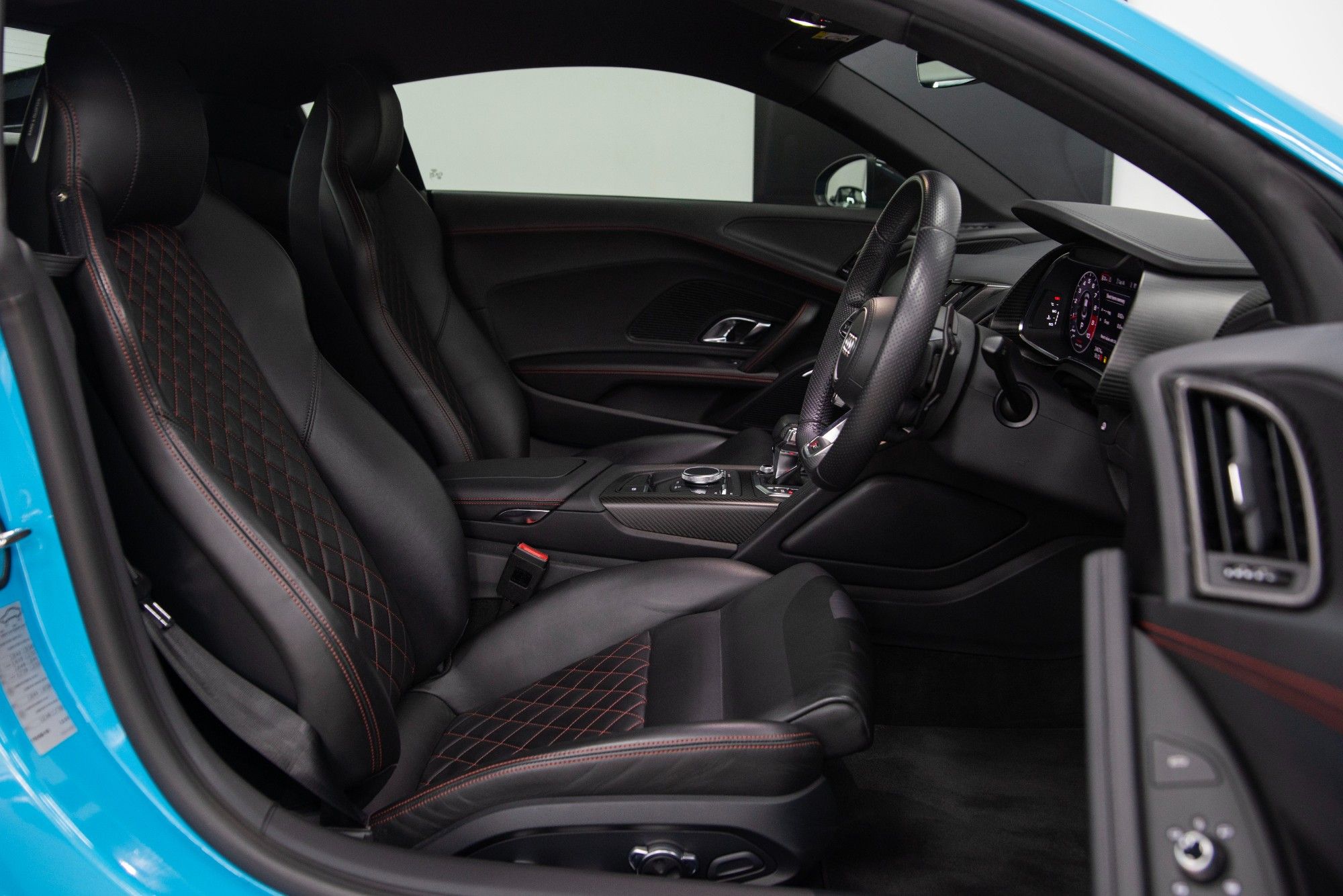 USED 2018 10 AUDI R8 5.2 FSI V10 Plus Coupe  