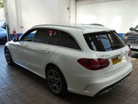 USED 2020 70 MERCEDES-BENZ C-CLASS 2.0 C300de 13.5kWh AMG Line Edition Estate 5dr Diesel Plug-in Hybrid G-Tronic+ Euro 6 (s/s) (306 ps) SAT NAV HEATED LEATHER SEATS REAR VIEW CAMERA CRUISE CONTROL PARKING SENSORS 2 OWNERS MERCEDES SERVICE HISTORY WARRANTY