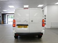 USED 2023 73 VAUXHALL VIVARO 3100 2.0 D 145 BHP L2 LONG PRO EDITION 6DR ( SAT NAV ) SAT NAV | AIR CON | 145 BHP | L2 LONG