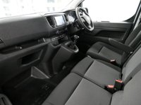 USED 2023 73 VAUXHALL VIVARO 3100 2.0 D 145 BHP L2 LONG PRO EDITION 6DR ( SAT NAV ) SAT NAV | AIR CON | 145 BHP | L2 LONG