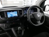 USED 2023 73 VAUXHALL VIVARO 3100 2.0 D 145 BHP L2 LONG PRO EDITION 6DR ( SAT NAV ) SAT NAV | AIR CON | 145 BHP | L2 LONG