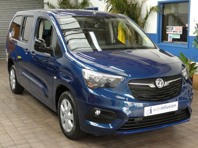 2022 22 Vauxhall Combo Life 1.2 Turbo SE XL MPV 5dr Petrol Auto Euro 6 (s/s) (7 Seat) (130 ps)