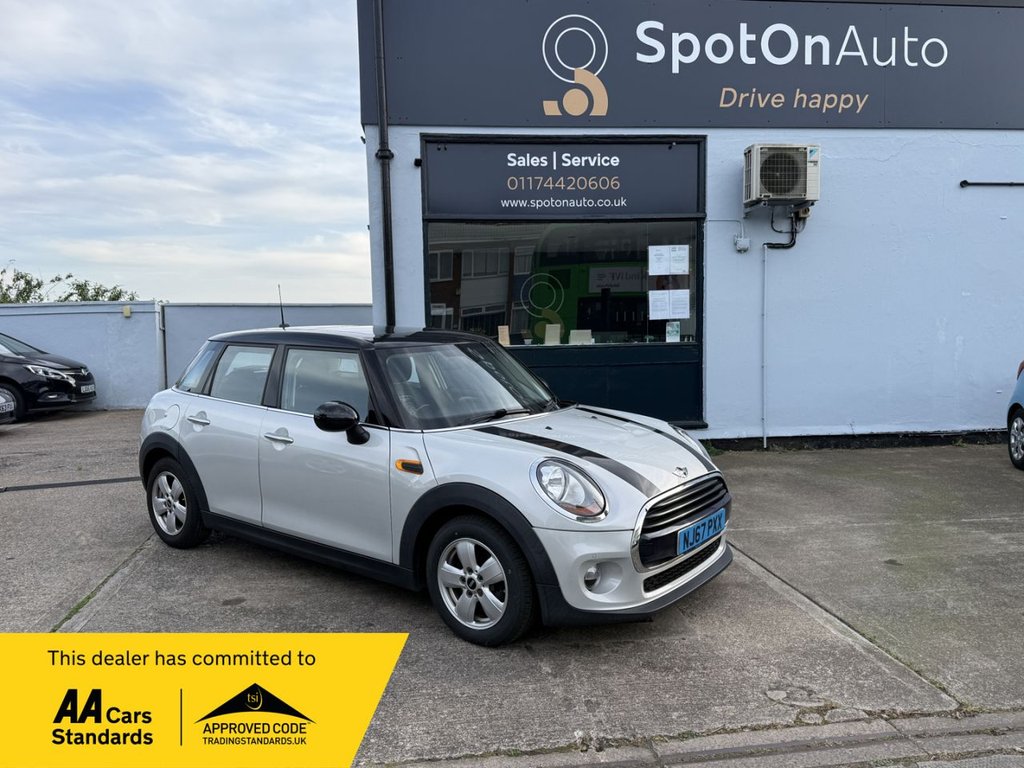 USED 2017 67 MINI HATCH 1.5 Cooper Auto Euro 6 (s/s) 5dr 2017 reg PRIVATE NUMBER INCLUD