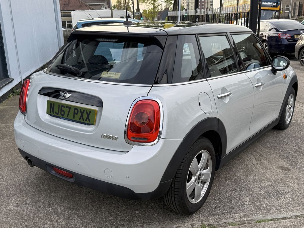 USED 2017 67 MINI HATCH 1.5 Cooper Auto Euro 6 (s/s) 5dr 2017 reg PRIVATE NUMBER INCLUD