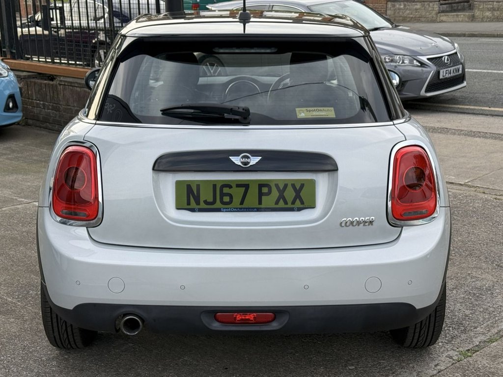 USED 2017 67 MINI HATCH 1.5 Cooper Auto Euro 6 (s/s) 5dr 2017 reg PRIVATE NUMBER INCLUD