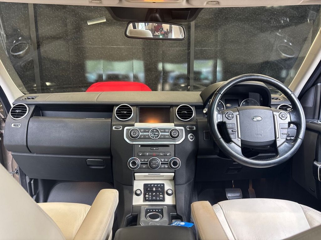 USED 2013 63 LAND ROVER DISCOVERY 4 3.0 SD V6 HSE SUV 5dr Diesel Auto 4WD Euro 5 (255 bhp) 2 OWNERS|LIGHT INTERIOR