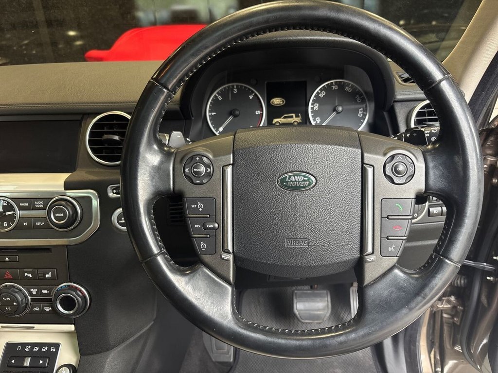 USED 2013 63 LAND ROVER DISCOVERY 4 3.0 SD V6 HSE SUV 5dr Diesel Auto 4WD Euro 5 (255 bhp) 2 OWNERS|LIGHT INTERIOR