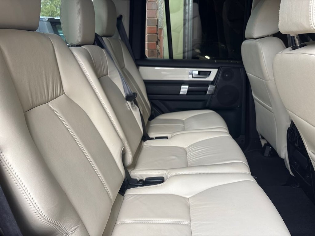 USED 2013 63 LAND ROVER DISCOVERY 4 3.0 SD V6 HSE SUV 5dr Diesel Auto 4WD Euro 5 (255 bhp) 2 OWNERS|LIGHT INTERIOR