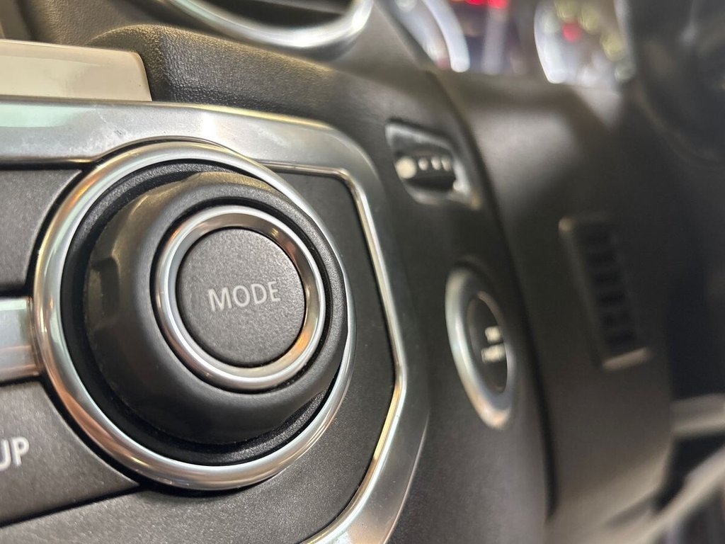 USED 2013 63 LAND ROVER DISCOVERY 4 3.0 SD V6 HSE SUV 5dr Diesel Auto 4WD Euro 5 (255 bhp) 2 OWNERS|LIGHT INTERIOR
