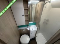 USED 2021 21 AUTO-TRAIL F-LINE F62 4 BERTH LUXURY AUTOMATIC MOTORHOME WITH 4 TRAVEL SEATS  4 BERTH AUTOMATIC