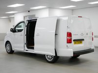 USED 2023 73 VAUXHALL VIVARO 3100 2.0 D 145 BHP L2 LONG PRO EDITION 6DR ( SAT NAV ) SAT NAV | AIR CON | 145 BHP | L2 LONG