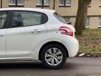 USED 2012 62 PEUGEOT 208 1.4 HDi Access+ Hatchback 5dr Diesel Manual Euro 5 (70 ps) 