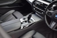 USED 2018 18 BMW 5 SERIES 3.0 540i M Sport Saloon 4dr Petrol Auto xDrive Euro 6 (s/s) (340 ps) M SPORT+ / H&K / DRIVER MEMORY