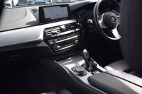 USED 2018 18 BMW 5 SERIES 3.0 540i M Sport Saloon 4dr Petrol Auto xDrive Euro 6 (s/s) (340 ps) M SPORT+ / H&K / DRIVER MEMORY