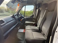 USED 2022 72 RENAULT MASTER 2.3 dCi 35 Business+ Panel Van [ GLAZIERS FRAIL RACKING ] LWB Medium Roof Euro 6 (135 ps) Direct to us from lease company