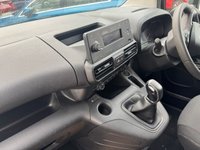 USED 2020 70 VAUXHALL COMBO 1.5 Turbo D 2300 Sportive Panel Van 4dr Diesel Manual L2 H1 Euro 6 (s/s) (100 ps) Buy Online. Nationwide Delivery Available.Click And Collect Finance Available (subject to status)
