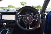 USED 2018 68 PORSCHE MACAN 2.0T SUV 5dr Petrol PDK 4WD Euro 6 (s/s) (245 ps) PAN ROOF / 14-WAY SEATS / PASM