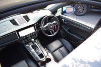 USED 2018 68 PORSCHE MACAN 2.0T SUV 5dr Petrol PDK 4WD Euro 6 (s/s) (245 ps) PAN ROOF / 14-WAY SEATS / PASM
