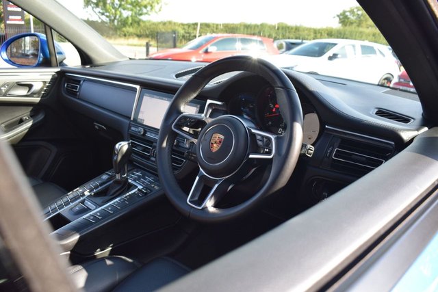 2018 Porsche Macan 2L null 5dr - Photo 12