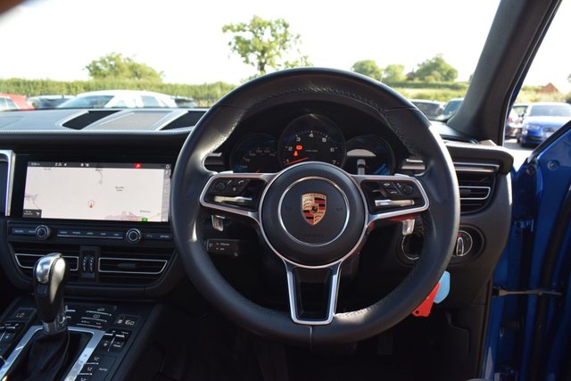 2018 Porsche Macan 2L null 5dr - Photo 10