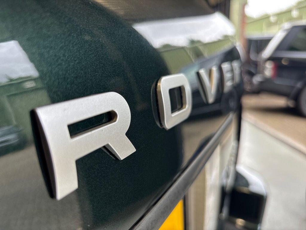 USED 2010 10 LAND ROVER RANGE ROVER 3.6 TD V8 Vogue SUV 5dr Diesel Auto 4WD Euro 4 (271 ps) CLEAR GLASS|GALWAY GREEN/TAN