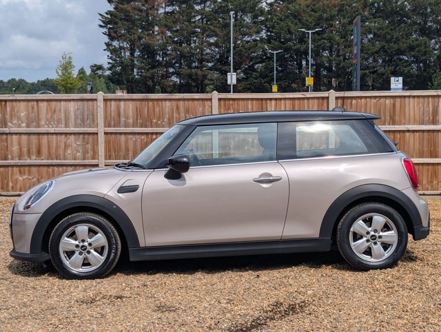 2022 MINI HATCH - Photo 2