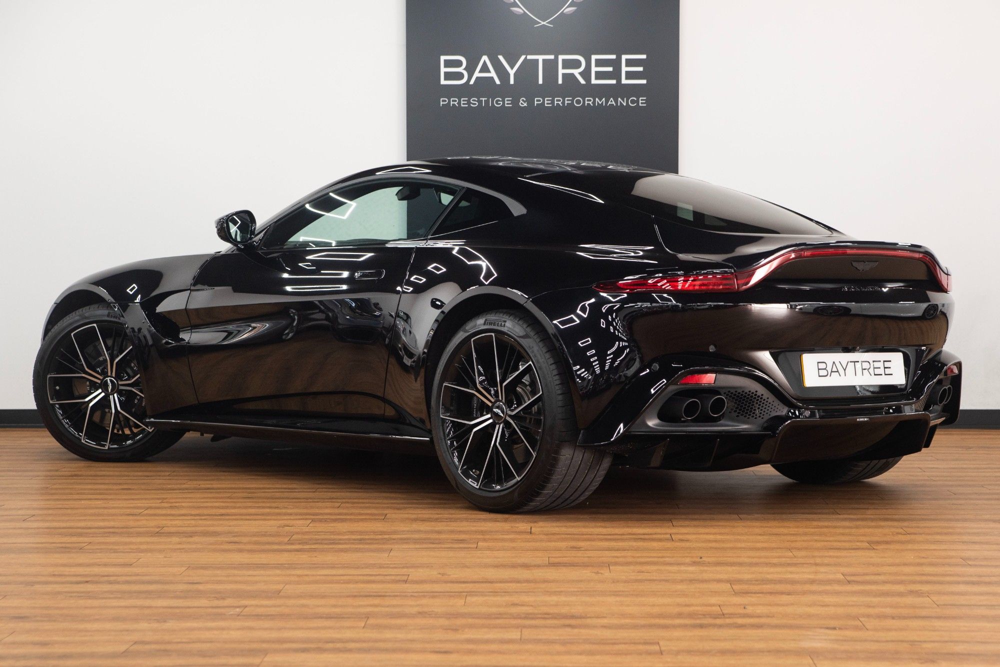 USED 2021 21 ASTON MARTIN VANTAGE 4.0 V8 Coupe 2dr Petrol Manual 
