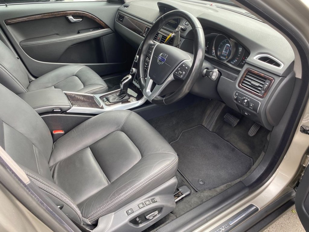 USED 2015 65 VOLVO XC70 2.4 D5 SE Lux Estate 5dr Diesel Auto AWD Euro 6 (s/s) (220 ps) 1 OWNER FULL SERVICE HISTORY
