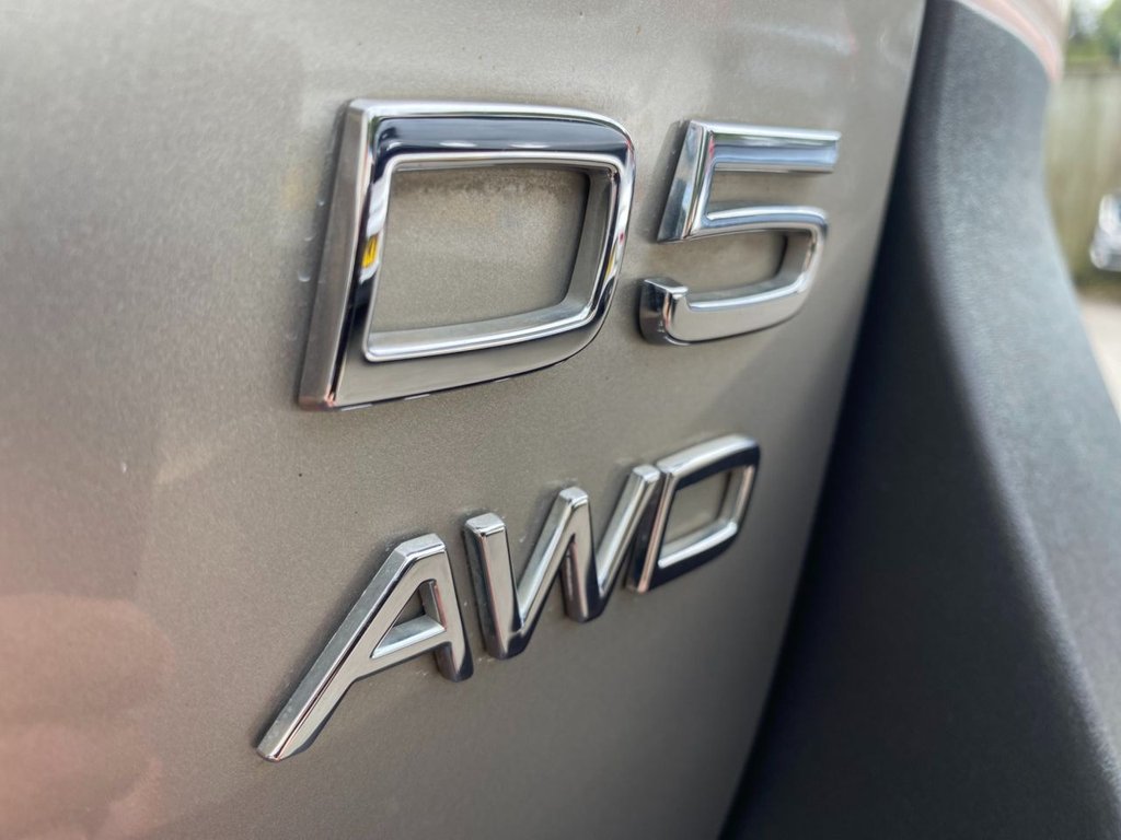 USED 2015 65 VOLVO XC70 2.4 D5 SE Lux Estate 5dr Diesel Auto AWD Euro 6 (s/s) (220 ps) 1 OWNER FULL SERVICE HISTORY