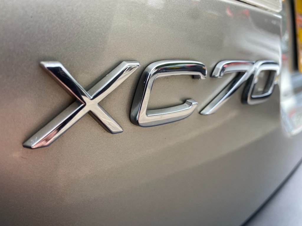 USED 2015 65 VOLVO XC70 2.4 D5 SE Lux Estate 5dr Diesel Auto AWD Euro 6 (s/s) (220 ps) 1 OWNER FULL SERVICE HISTORY