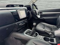 USED 2017 17 TOYOTA HILUX 2.4 D-4D Invincible X Pickup Double Cab 4dr Diesel Manual 4WD Euro 6 (TSS, 3.5t) (150 ps) 