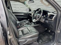 USED 2017 17 TOYOTA HILUX 2.4 D-4D Invincible X Pickup Double Cab 4dr Diesel Manual 4WD Euro 6 (TSS, 3.5t) (150 ps) 