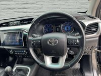 USED 2017 17 TOYOTA HILUX 2.4 D-4D Invincible X Pickup Double Cab 4dr Diesel Manual 4WD Euro 6 (TSS, 3.5t) (150 ps) 