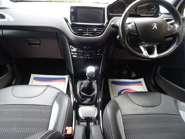 2016 PEUGEOT 2008 - Photo 6