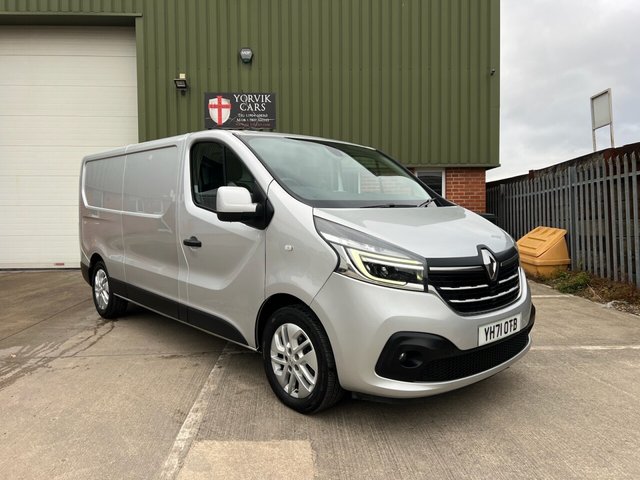 2021 71 Renault Trafic 2.0 dCi ENERGY 30 Sport Panel Van 5dr Diesel Manual LWB Standard Roof Euro 6 (s/s) (120 ps)