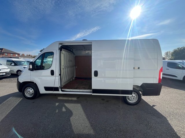 2022 Vauxhall Movano 2.2L Dynamic 5dr - Photo 6