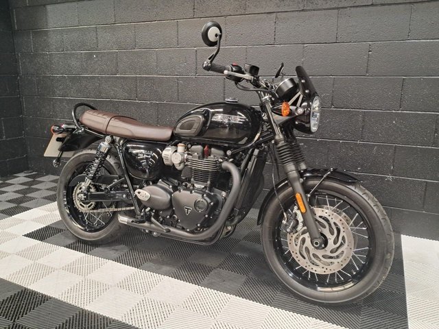 View our TRIUMPH BONNEVILLE T120