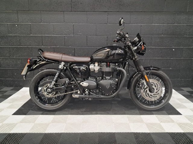 View our TRIUMPH BONNEVILLE T120