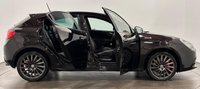 USED 2015 15 ALFA ROMEO GIULIETTA 2.0 JTDM-2 QV Line Hatchback 5dr Diesel Manual Euro 5 (s/s) (150 bhp) Stylish Alfa Romeo Giulietta 2.0 JTDM - 2 QV Leather / Alcantara , Sports Seats