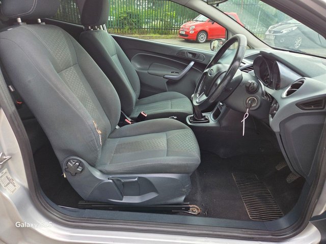 2010 FORD FIESTA 1.25 Zetec Hatchback 3dr Petrol Manual (129 g/km, 81 bhp) - Photo 9