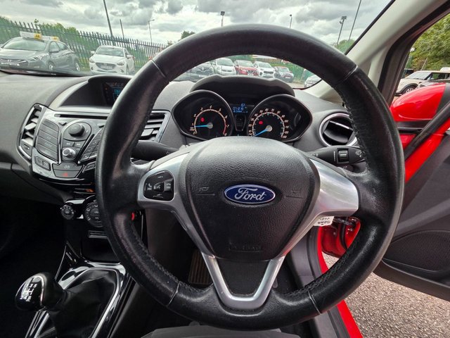 2013 FORD FIESTA 1.25 Zetec Hatchback 3dr Petrol Manual Euro 5 (82 ps) - Photo 6