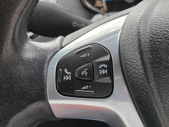2013 FORD FIESTA 1.25 Zetec Hatchback 3dr Petrol Manual Euro 5 (82 ps) - Photo 7