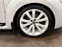 USED 2013 63 VOLKSWAGEN BEETLE 2.0 TDI Sport Cabriolet 2dr Diesel Manual Euro 5 (140 ps) Striking High Gloss White , Black Electric Hood, Sports Suspension, Rear Spoiler , Fender Audio Upgrade,
