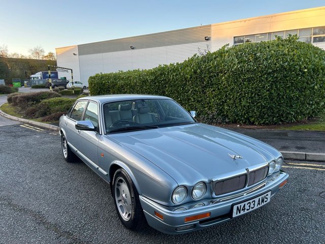 1995 N Jaguar Xj 4.0 SPORT 4d AUTO 245 BHP-Superb Low Mileage Example-Finished In Silver Frost Metallic-Grey Leather Upholstery-Will Come With a 12 Months Mot-7 Former Keepers-Comes With a Large History File.Great Condition For 30 Years Old.