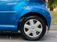 USED 2009 59 TOYOTA AYGO 1.0 VVT-i Blue Hatchback 5dr Petrol Manual Euro 4 (67 bhp) 
